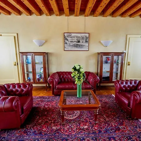 Riviera Dei Dogi 4* מירה